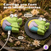 Kit Limpador para Fones e Capa Protetora de Silicone Nerdcase para AirPods Pro 3, Peixe Froggy