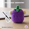 Kit Limpador para Fones e Capa Protetora Nerdcase para AirPods 4, Amigurumi Beringela